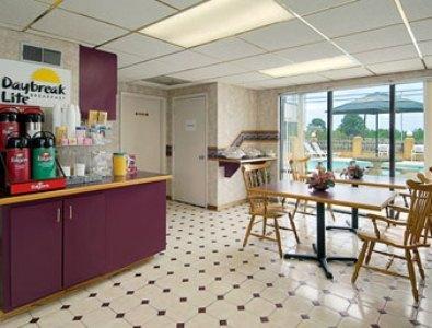 Days Inn By Wyndham Richburg Restoran gambar